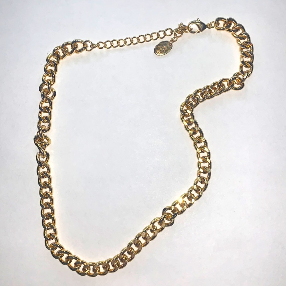 gold chain necklace